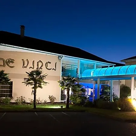 Espace Leonard De Vinci 3* ליס