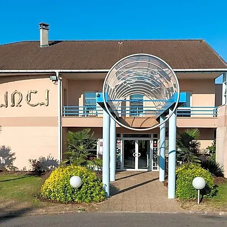 Espace Leonard De Vinci 3* ליס