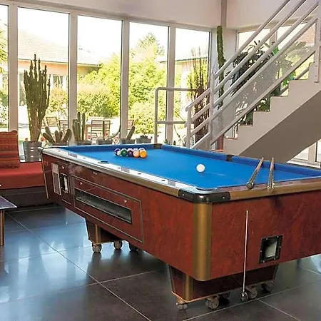 Espace Leonard De Vinci 3*