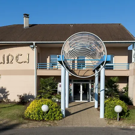 Espace Leonard De Vinci Hotel