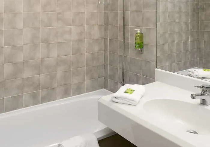 Espace Leonard De Vinci 3*