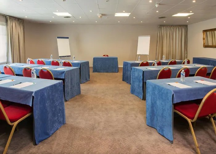 Espace Leonard De Vinci Hotel